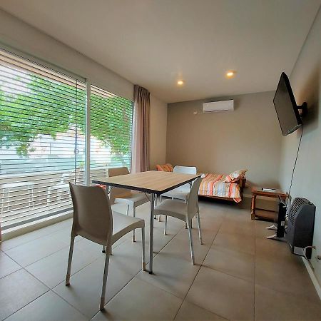 Brigh Apartment With Garage Strategic Location 戈多伊克鲁斯 外观 照片